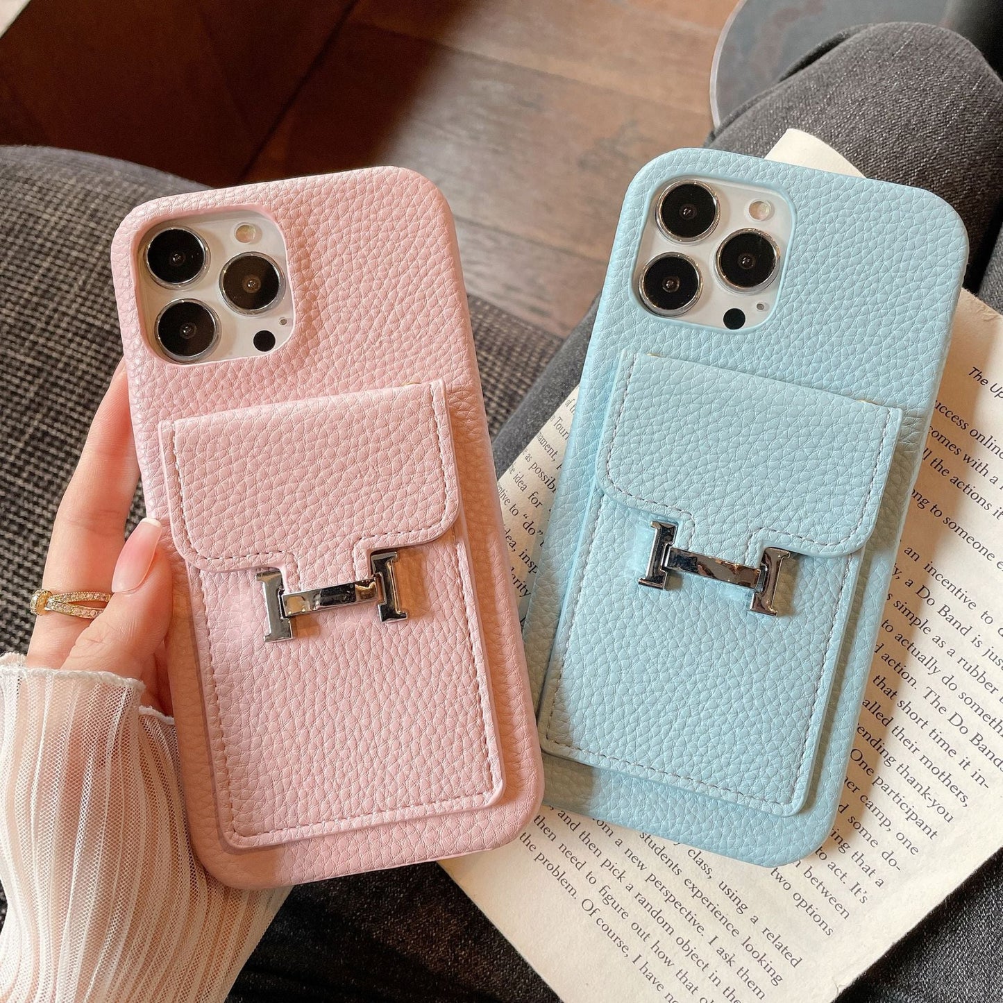 H Card Holder Leather iPhone 17 Case