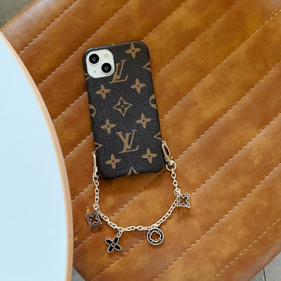 Louis Short Chain iPhone Case