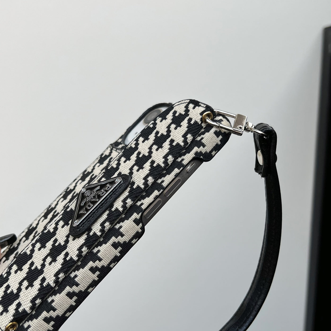 Pra Houndstooth Chain iPhone Case